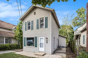 831 Vine St, Lansing, MI 48912 - Photo 3