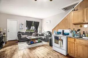 831 Vine St, Lansing, MI 48912 - Photo 9