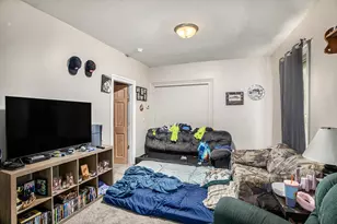 831 Vine St, Lansing, MI 48912 - Photo 5