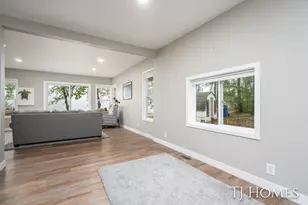 6048 Stewart Woods Dr, Delton, MI 49046 - Photo 9