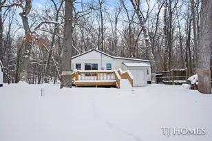 6048 Stewart Woods Dr, Delton, MI 49046 - Photo 29