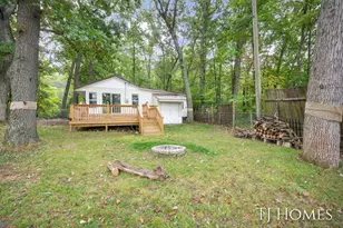6048 Stewart Woods Dr, Delton, MI 49046 - Photo 29