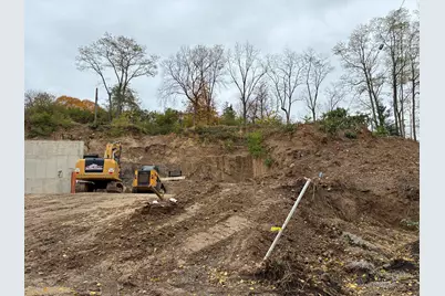 1128 Longshore Drive Unit #1, Ann Arbor, MI 48105 - Photo 17