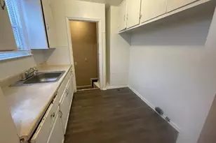 9255 Heyden St, Detroit, MI 48228 - Photo 3