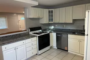 7 Metroview Ct, Ann Arbor, MI 48108 - Photo 7