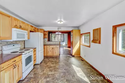 385 W Michigan Road, Twin Lake, MI 49457 - Photo 15