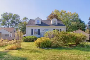 3389 Beaumont Ave, Ann Arbor, MI 48105 - Photo 5