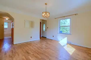 3389 Beaumont Ave, Ann Arbor, MI 48105 - Photo 9