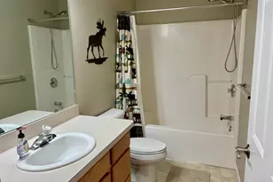 571 Sycamore Cir, Saline, MI 48176 - Photo 25