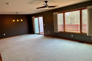 571 Sycamore Cir, Saline, MI 48176 - Photo 7