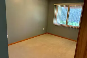 571 Sycamore Cir, Saline, MI 48176 - Photo 23