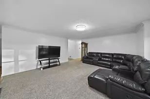 5123 S Granite St, Jackson, MI 49201 - Photo 3