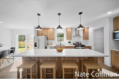 326 Willow Street, Howard City, MI 49329 - Photo 3