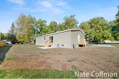 326 Willow Street, Howard City, MI 49329 - Photo 23