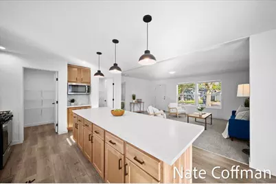 326 Willow Street, Howard City, MI 49329 - Photo 5