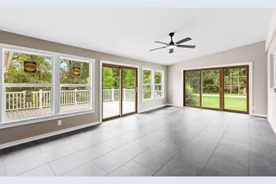 6886 Stockport Drive, Lambertville, MI 48144 - Photo 7