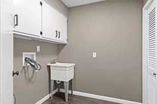 6886 Stockport Dr, Lambertville, MI 48144 - Photo 25