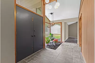 6886 Stockport Drive, Lambertville, MI 48144 - Photo 3