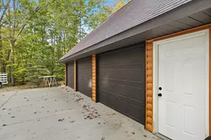 10368 Schwyz Dr, Reed City, MI 49677 - Photo 11