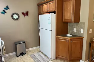 8903 N Clearwater Dr, Zeeland, MI 49464 - Photo 5