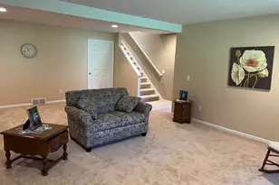 8903 N Clearwater Dr, Zeeland, MI 49464 - Photo 27