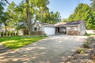 648 Columbia Ave, Holland, MI 49423 - Photo 1