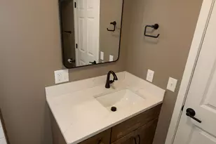 7393 N Sprinkle Rd, Kalamazoo, MI 49004 - Photo 9