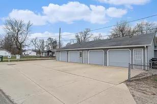 566 Lake Dr, Coldwater, MI 49036 - Photo 5
