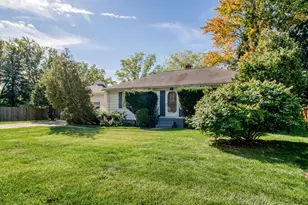 2736 Cascade Rd SE, Grand Rapids, MI 49506 - Photo 29