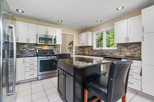 8782 Hathaway Rd, Kalamazoo, MI 49009 - Photo 13