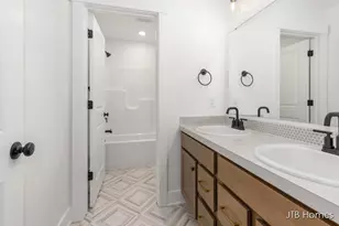 1060 N Washington St, Lowell, MI 49331 - Photo 35