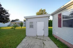 301 Ohio River Dr, Adrian, MI 49221 - Photo 19