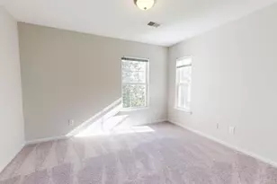 2678 S Knightsbridge Cir, Ann Arbor, MI 48105 - Photo 13