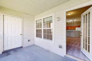 2678 S Knightsbridge Cir, Ann Arbor, MI 48105 - Photo 9