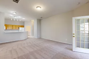 2678 S Knightsbridge Cir, Ann Arbor, MI 48105 - Photo 7