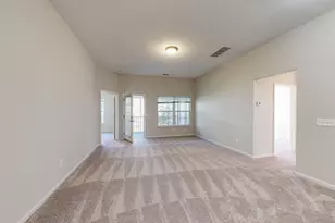 2678 S Knightsbridge Cir, Ann Arbor, MI 48105 - Photo 5