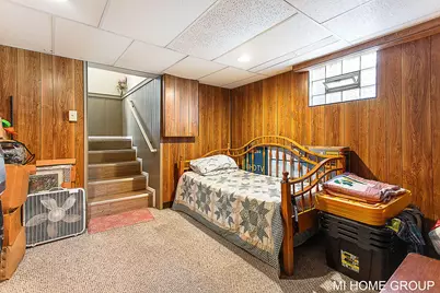 536 College Avenue, Holland, MI 49423 - Photo 39