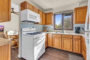 10400 Ferris Ct, Cement City, MI 49233 - Photo 11