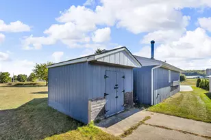 10400 Ferris Ct, Cement City, MI 49233 - Photo 35