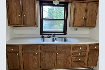 205 Pleasant Street, Hartford, MI 49057 - Photo 9