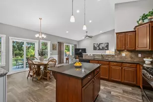 415 Oakvale Ct, Battle Creek, MI 49014 - Photo 11