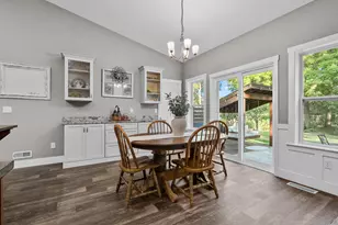 415 Oakvale Ct, Battle Creek, MI 49014 - Photo 7