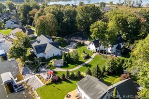 15329 Blue Heron Ct, Spring Lake, MI 49456 - Photo 9