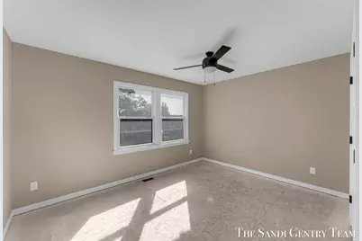 1034 Arlington Avenue, Grand Haven, MI 49417 - Photo 19