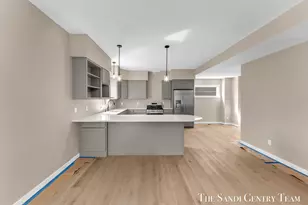 1034 Arlington Ave, Grand Haven, MI 49417 - Photo 5