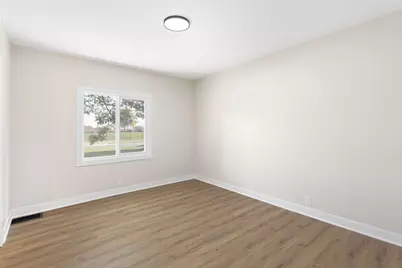 3118 Cleveland Avenue, Saint Joseph, MI 49085 - Photo 15