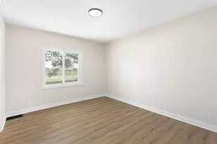 3118 Cleveland Ave, Saint Joseph, MI 49085 - Photo 15