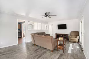 340 Douglas St, Fruitport, MI 49415 - Photo 9