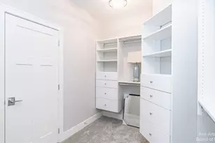 1321 Gallery Pointe Dr, Saline, MI 48176 - Photo 25