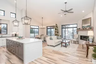 1321 Gallery Pointe Dr, Saline, MI 48176 - Photo 9